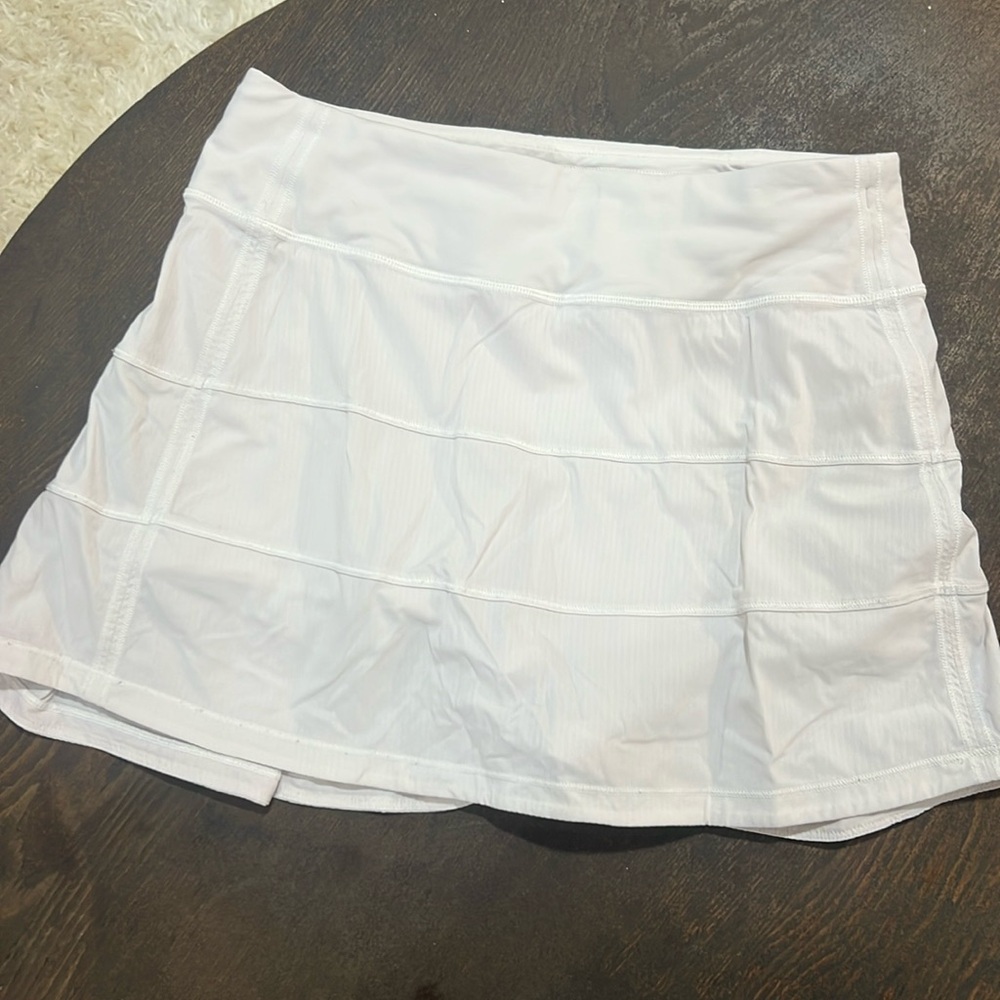 Lululemon Skirt 
Size 4 
Length tall